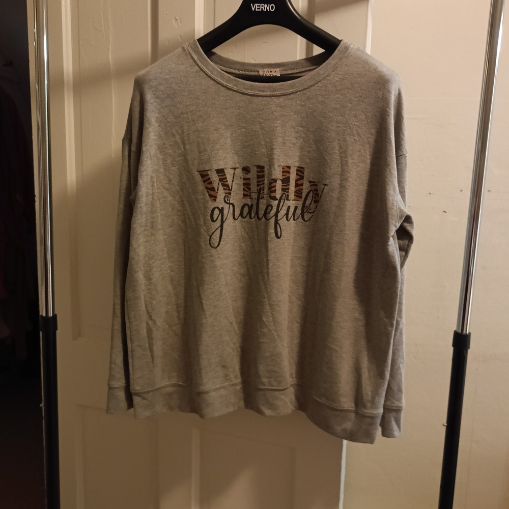 Como Vintage Gray Long Sleeve Tee with Wild Grateful Print
